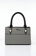 Classic  Chic Vouge