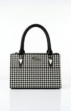 Classic  Chic Vouge